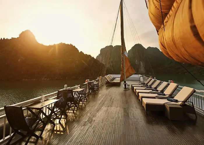 Hoa Son Khách sạn Hạ Long